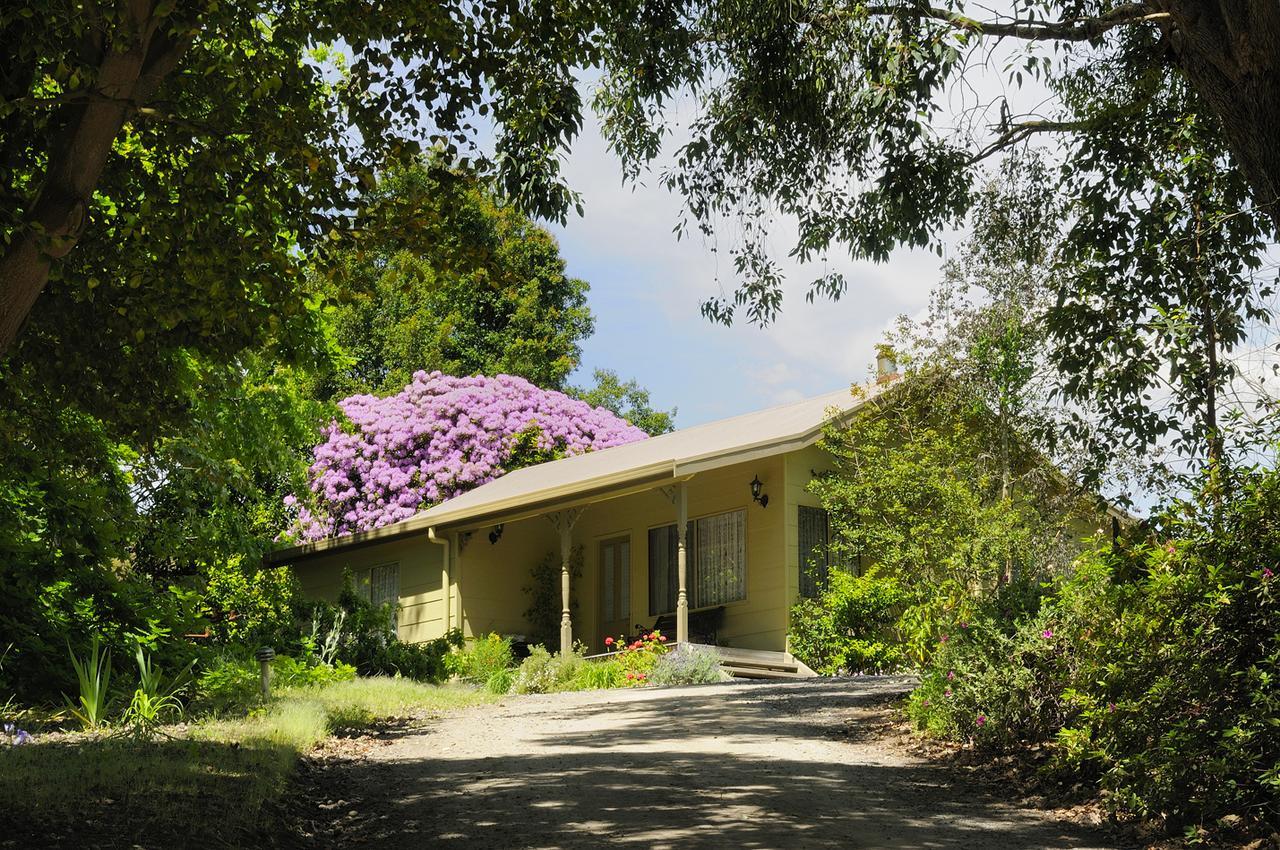 Brigadoon Cottages Haunted Hills Exterior photo